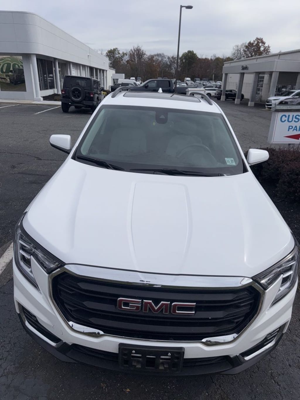 Used 2023 GMC Terrain SLE SUV