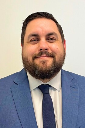 Staff member Chris Short from ID_f22960e1a6ab