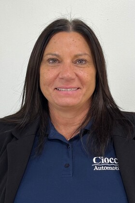 Staff member Brenda Gallagher from ID_d4331de2cd37