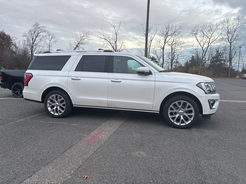2019 Ford Expedition MAX Limited photo 2