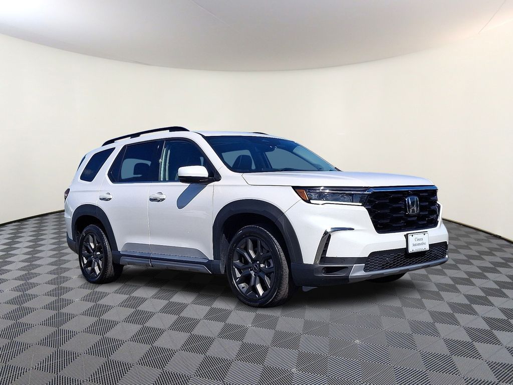 2023 Honda Pilot Elite's photo