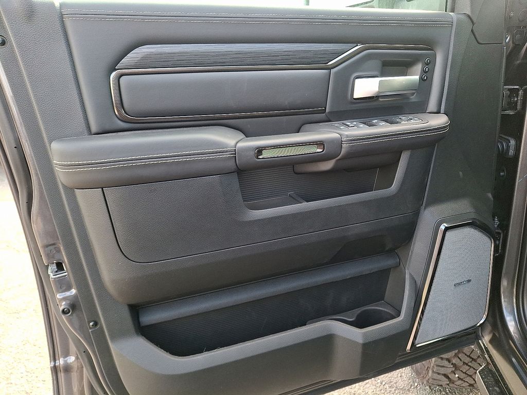 2026 RAM 2500 Power Wagon - Photo 35