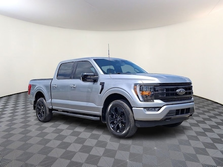 2022 Ford F-150 XLT Truck SuperCrew Cab
