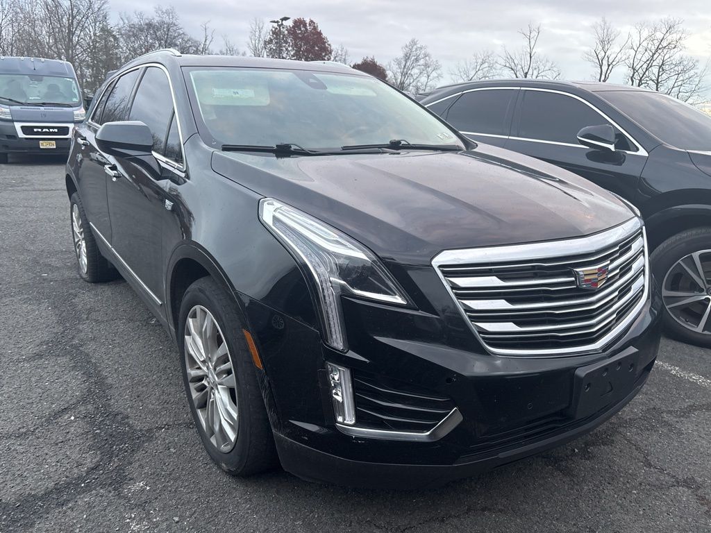 2018 Cadillac XT5 Premium Luxury photo 2