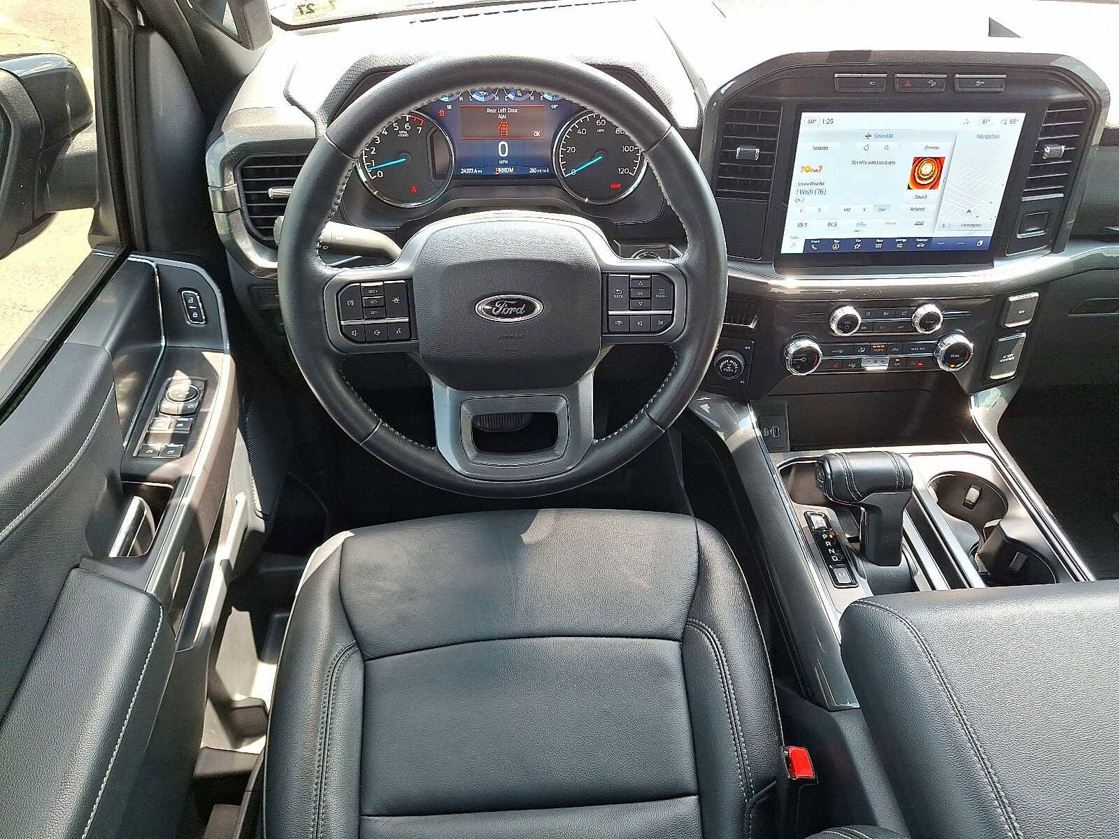 2022 Ford F-150 XLT photo 2