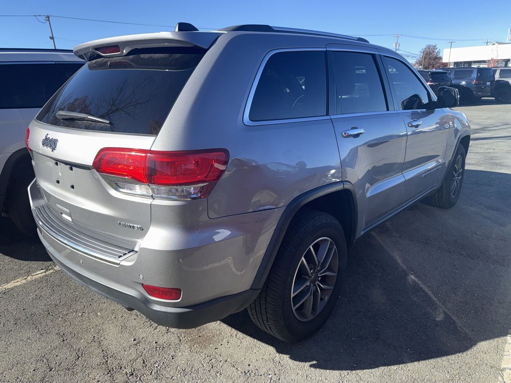 2019 Jeep Grand Cherokee Limited photo 2