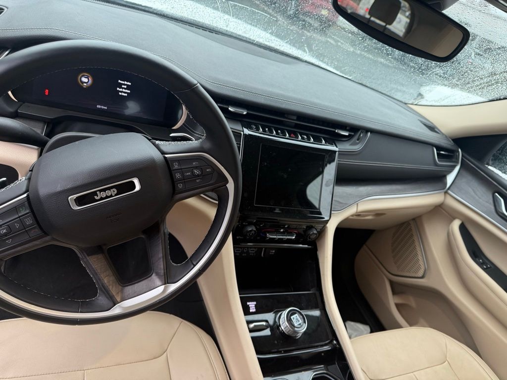 Used 2022 Jeep New Grand Cherokee Limited SUV