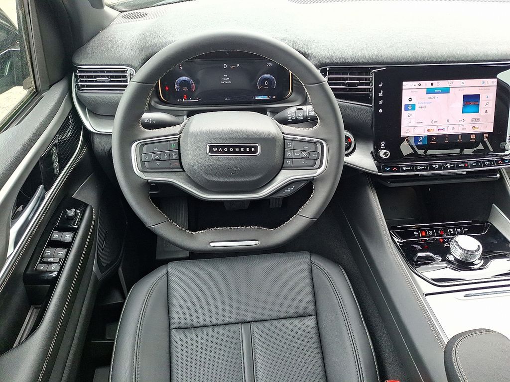 2025 Jeep Wagoneer L Series II - Photo 28
