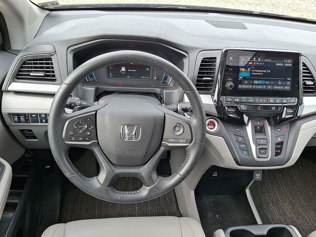 2024 Honda Odyssey EX-L photo 2