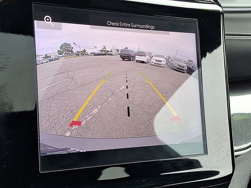 2023 Jeep Grand Cherokee Altitude photo 3
