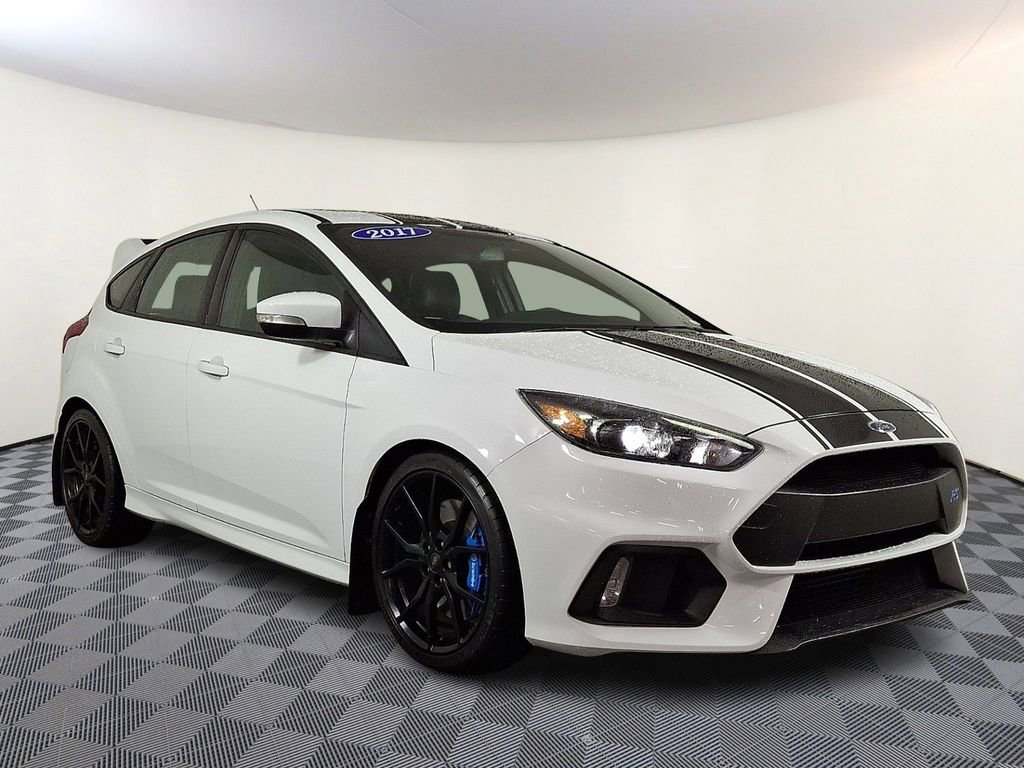 2017 Ford Focus 5 Door Hatch RS's photo