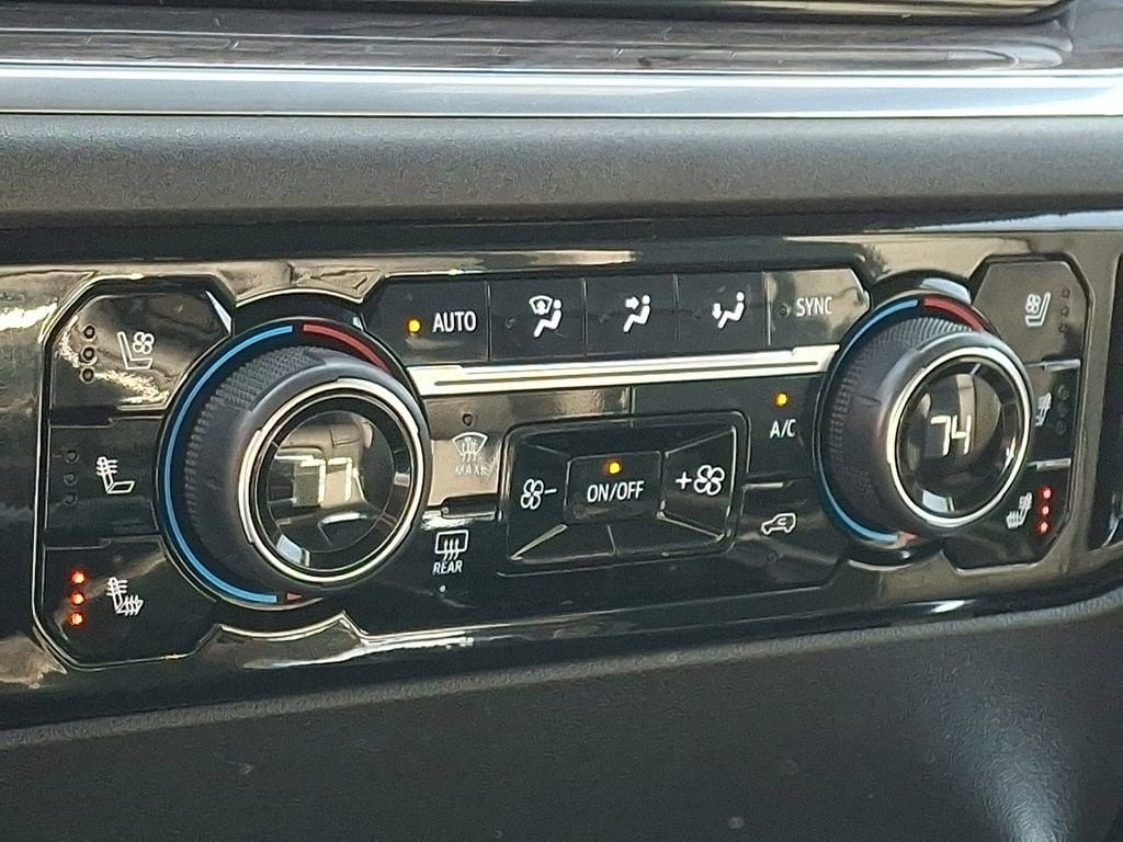 2022 Chevrolet Silverado 1500 LTZ - Photo 17