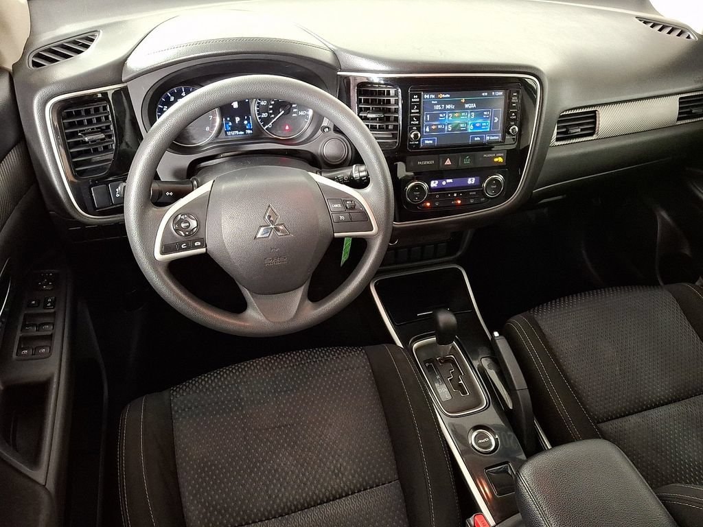 Used 2018 Mitsubishi Outlander ES with VIN JA4AZ2A33JZ013587 for sale in York, PA