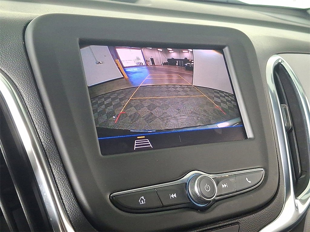 2021 Chevrolet Equinox LS photo 4
