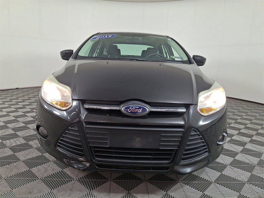 2012 Ford Focus Sedan photo 4
