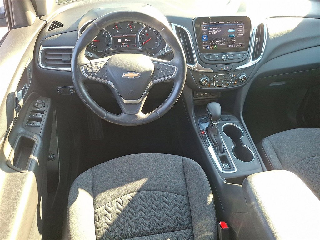 2022 Chevrolet Equinox photo 2