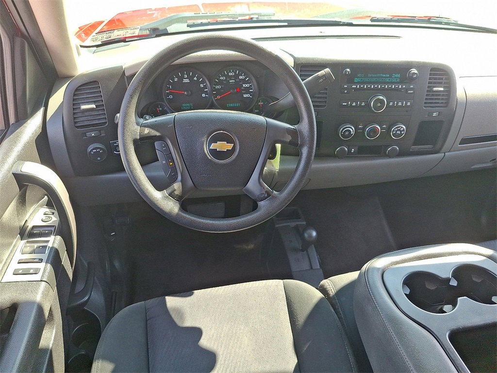 2013 Chevrolet Silverado 1500 LS photo 2