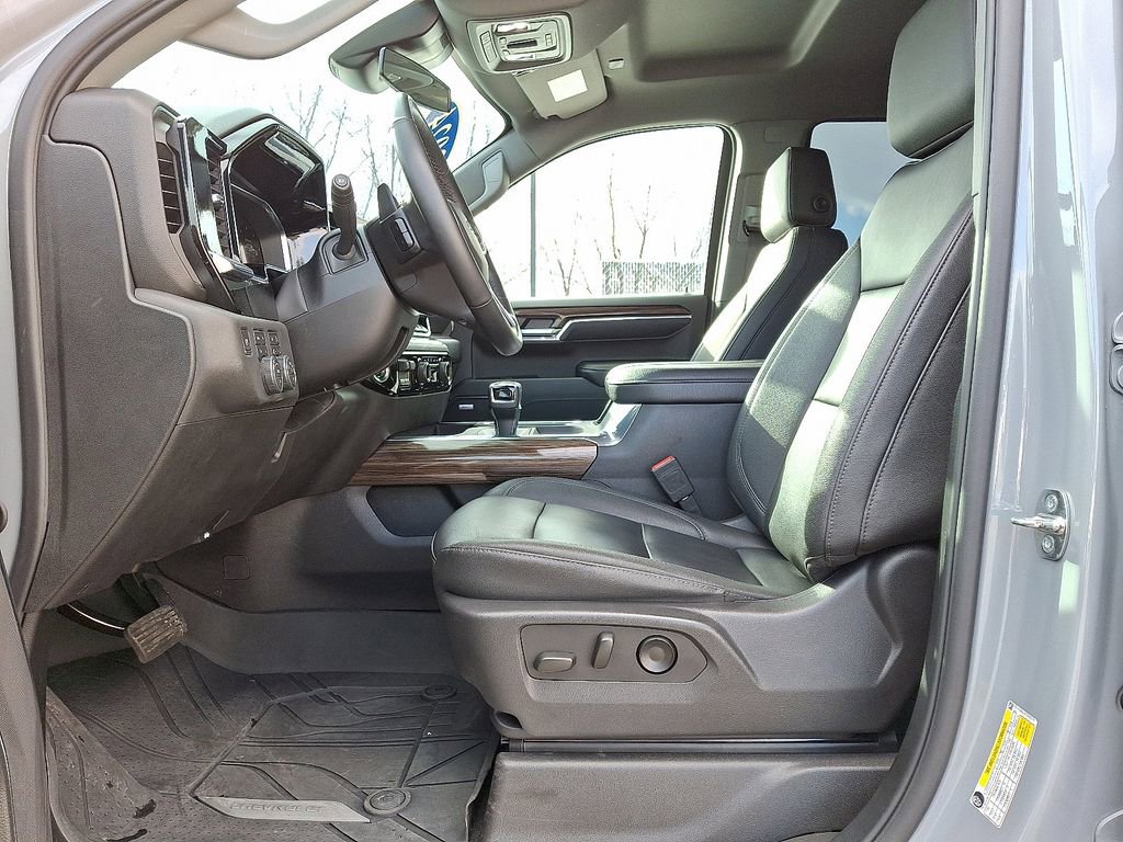 2024 Chevrolet Silverado 1500 RST - Photo 15