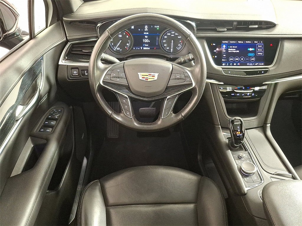 2022 Cadillac XT5 Premium Luxury photo 2