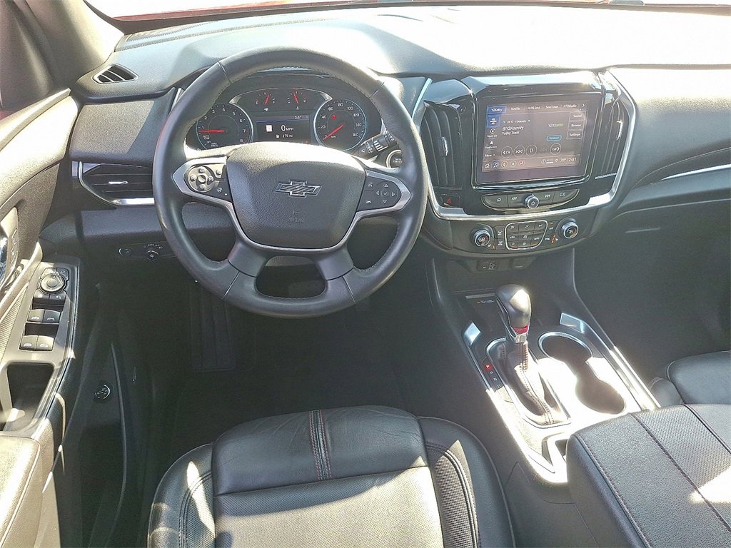 2022 Chevrolet Traverse RS photo 2