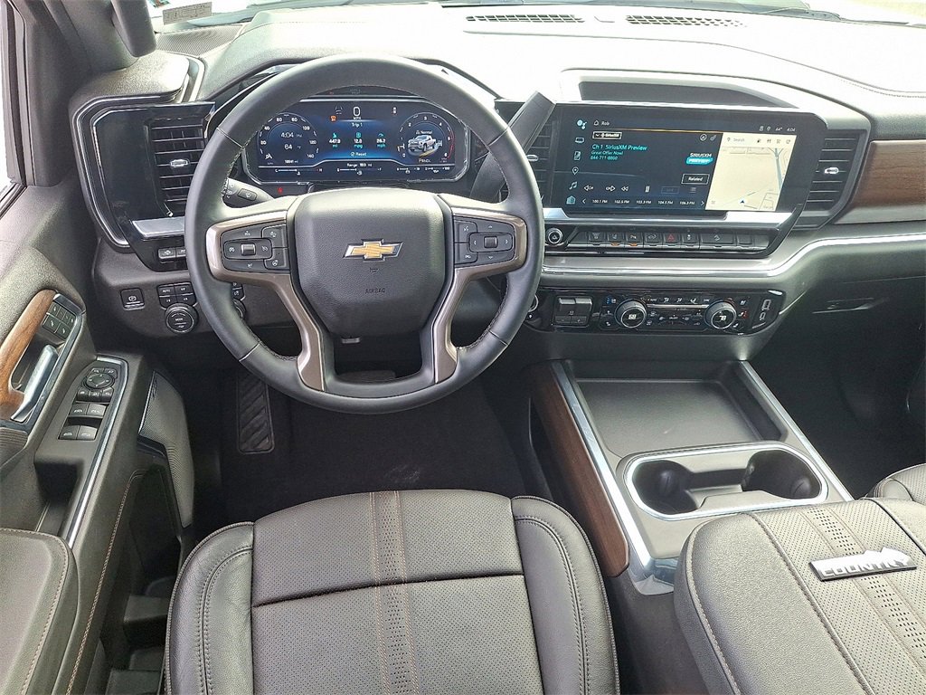 2024 Chevrolet Silverado 3500HD High Country photo 2