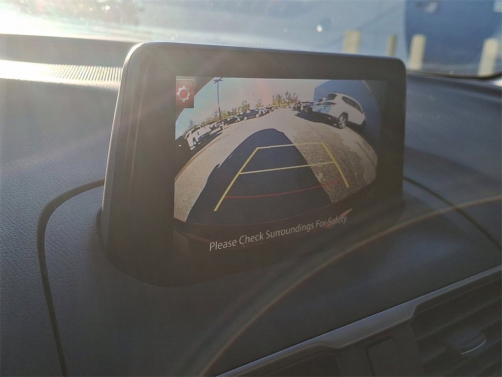 2018 Mazda Mazda3 Touring Hatchback photo 4