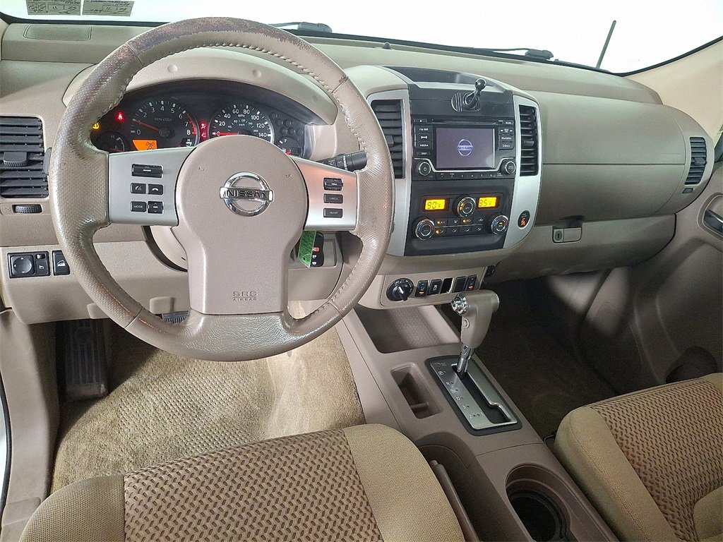 2017 Nissan Frontier SV photo 2