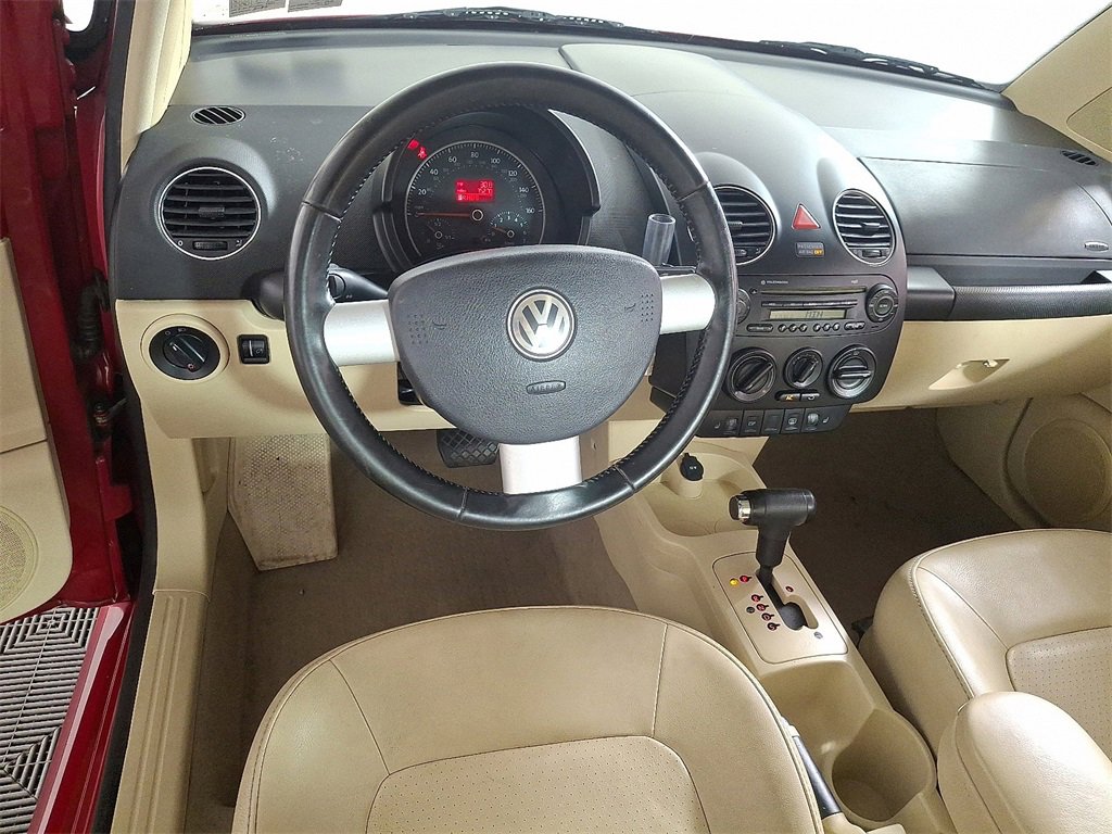Used 2009 Volkswagen New Beetle Base with VIN 3VWRW31C69M512921 for sale in York, PA