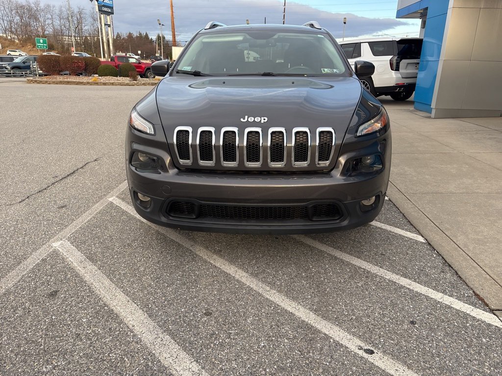 2015 Jeep Cherokee Latitude photo 2
