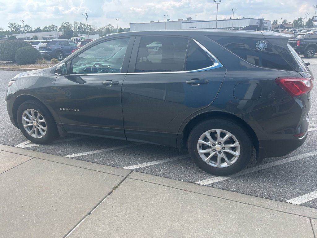 2021 Chevrolet Equinox photo 3