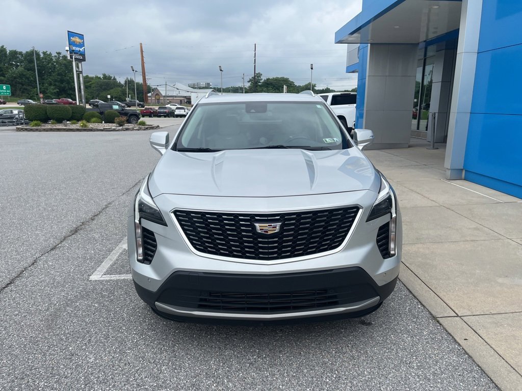2021 Cadillac XT4 Premium Luxury photo 2