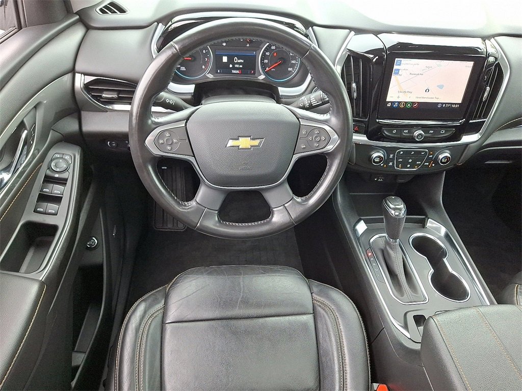 2020 Chevrolet Traverse Leather photo 2