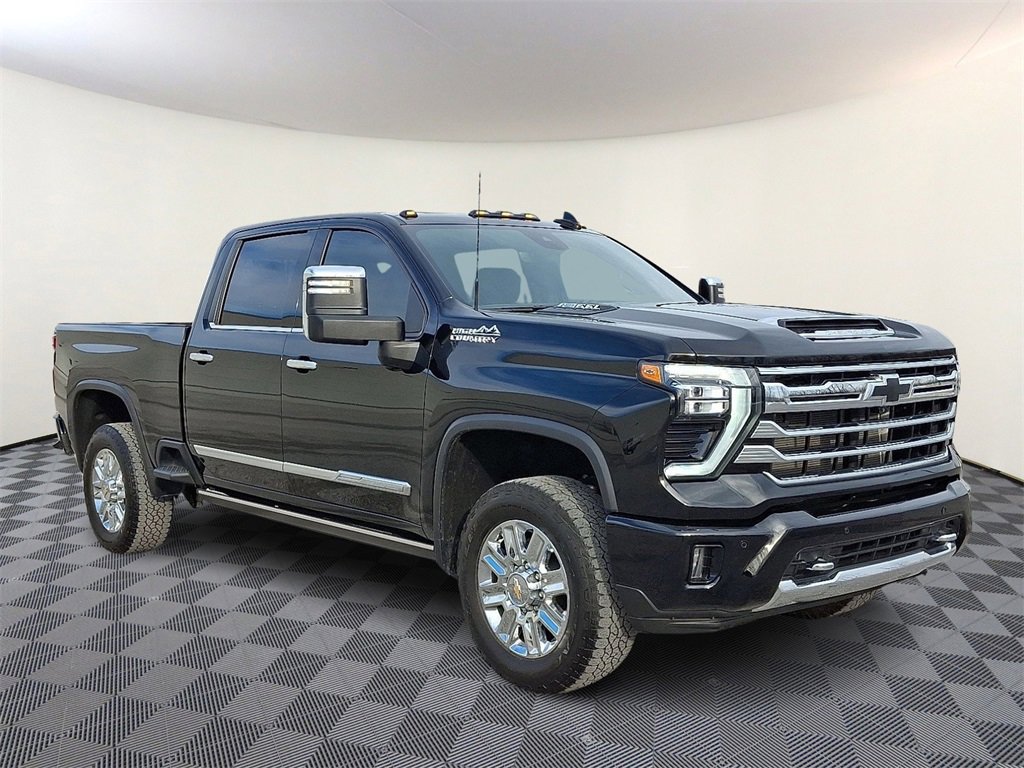 2024 Chevrolet Silverado 3500HD High Country's photo