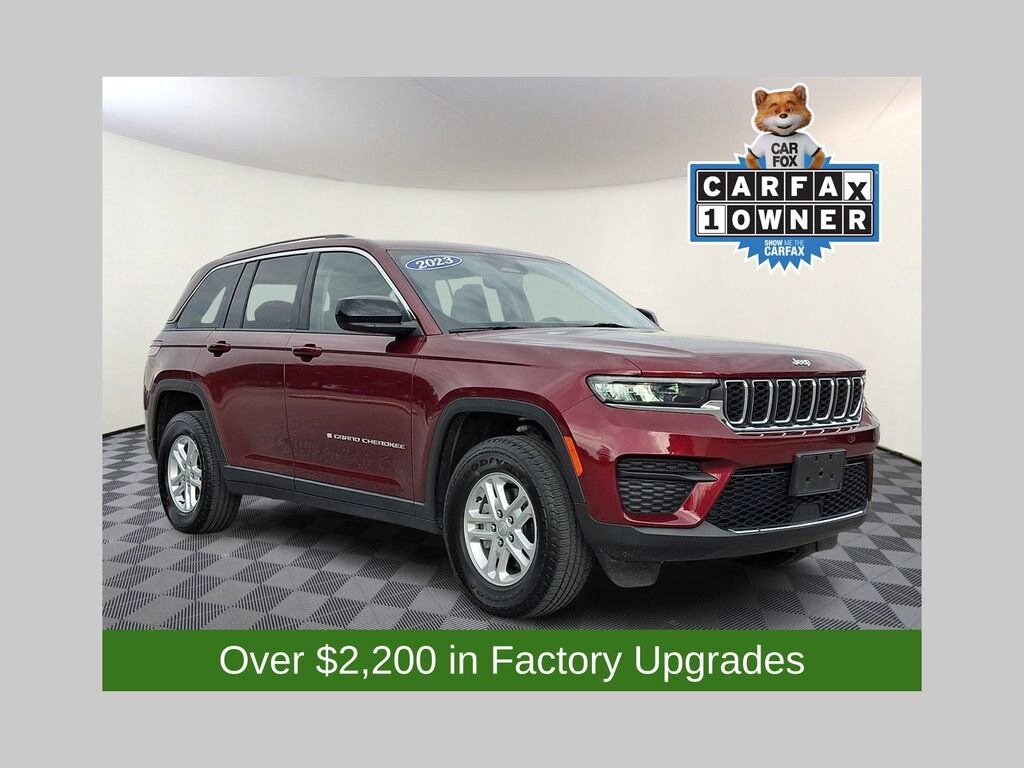Used 2023 Jeep Grand Cherokee Laredo SUV