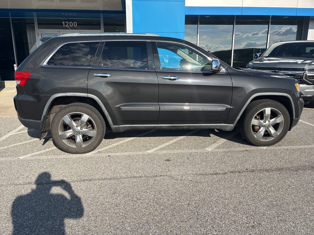 Used 2011 Jeep Grand Cherokee Limited SUV