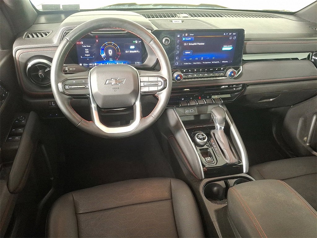 2024 Chevrolet Colorado Z71 photo 2