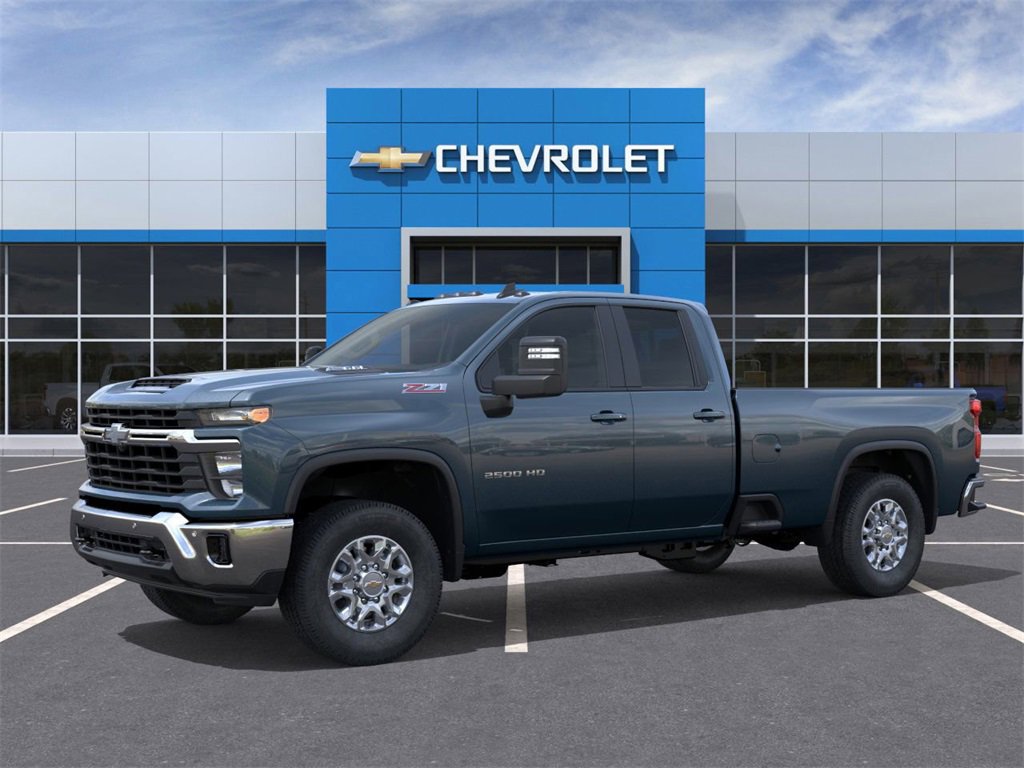 2026 Chevrolet Silverado 2500HD LT photo 2