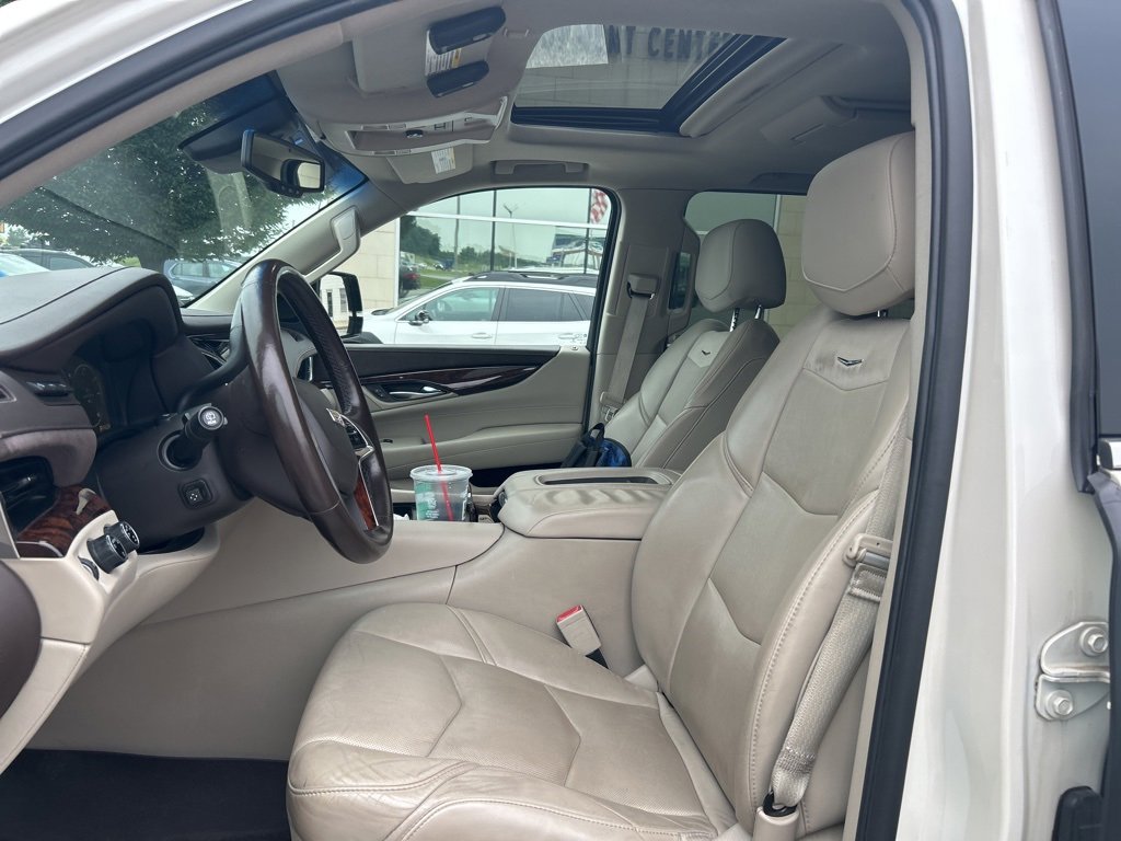 2015 Cadillac Escalade ESV Premium photo 4