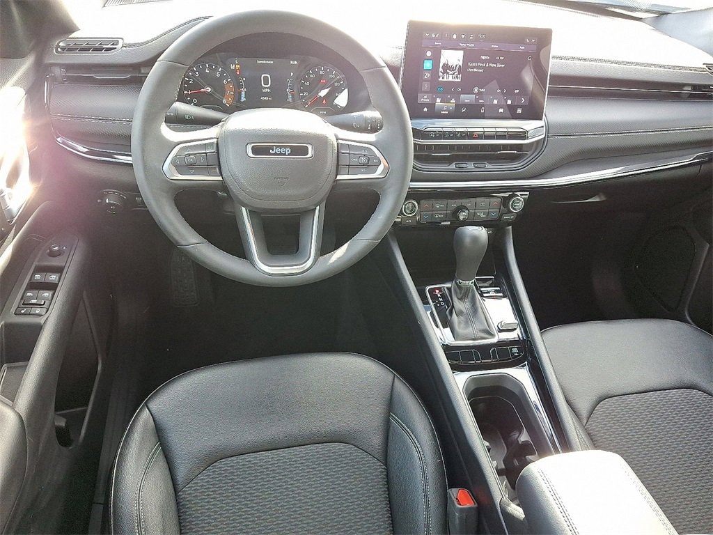 Used 2024 Jeep Compass Latitude SUV