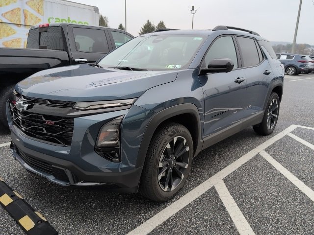 2025 Chevrolet Equinox RS photo 2