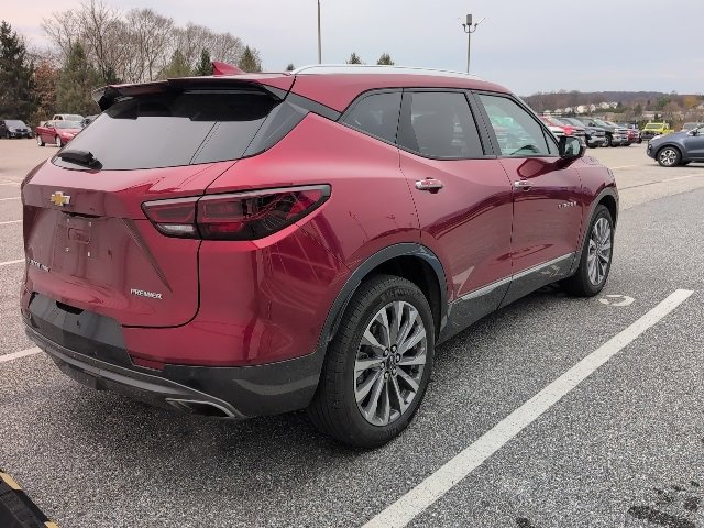 2023 Chevrolet Blazer Premier photo 2
