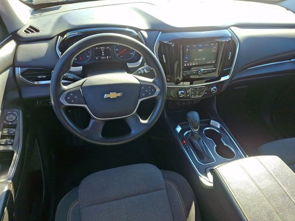 Used 2021 Chevrolet Traverse LS SUV