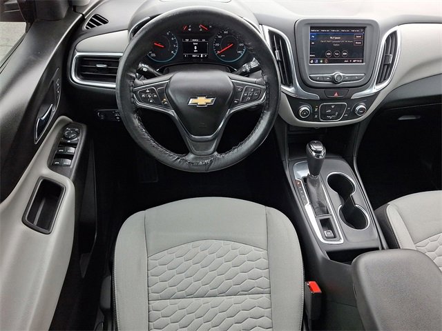 2020 Chevrolet Equinox LS photo 2