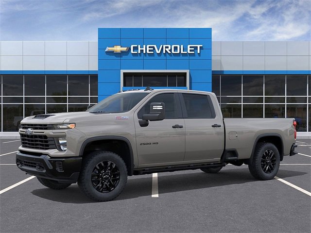 2026 Chevrolet Silverado 2500HD Custom photo 2