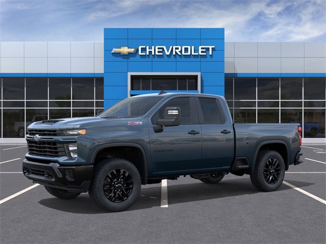 2026 Chevrolet Silverado 2500HD Custom photo 2