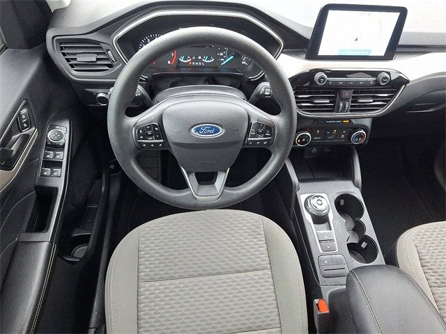 2022 Ford Escape SE photo 2