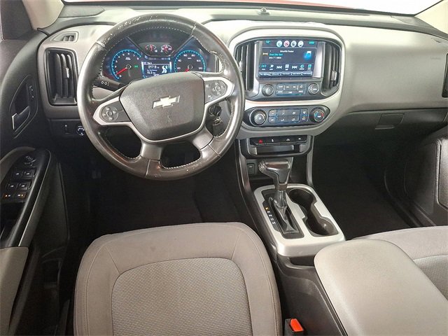2016 Chevrolet Colorado LT photo 2
