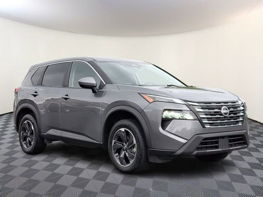 Used 2024 Nissan Rogue SV SUV