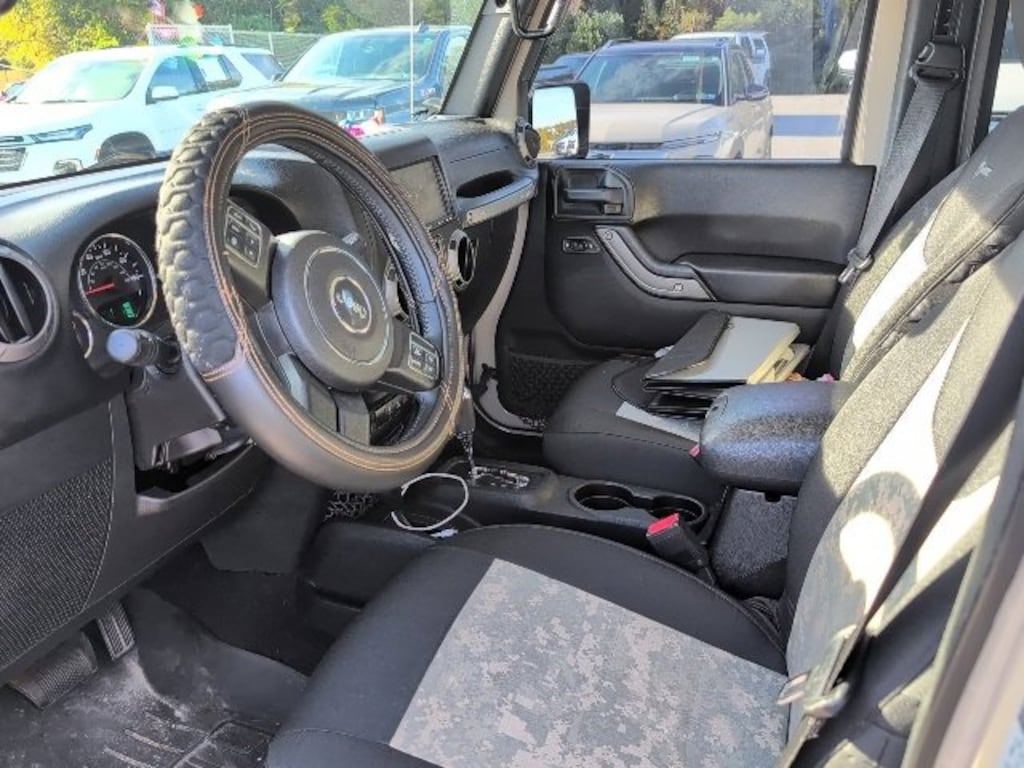 Used 2016 Jeep Wrangler Unlimited Sport SUV