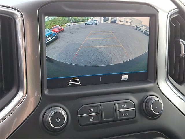 2022 Chevrolet Silverado 1500 LT photo 4